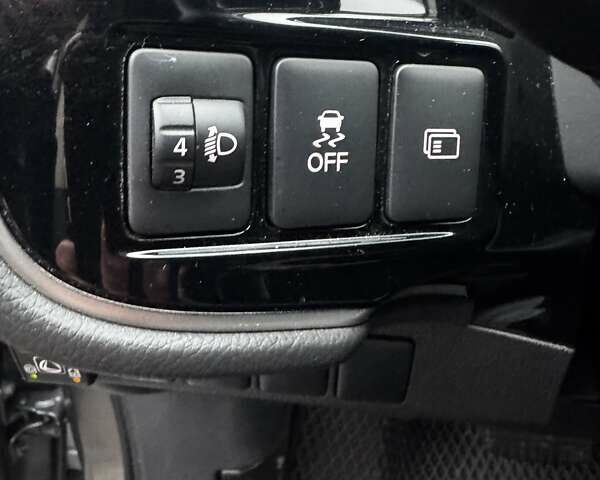 Серый Мицубиси Аутлендер, объемом двигателя 2 л и пробегом 122 тыс. км за 19988 $, фото 16 на Automoto.ua