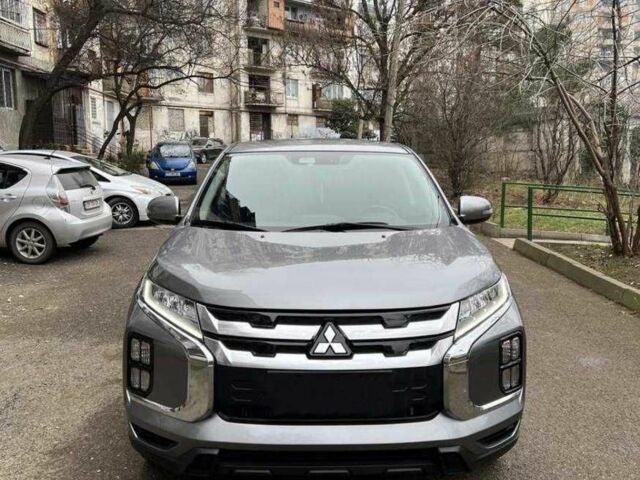 Серый Мицубиси Аутлендер, объемом двигателя 2 л и пробегом 49 тыс. км за 12600 $, фото 2 на Automoto.ua