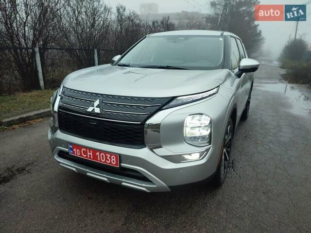 Серый Мицубиси Аутлендер, объемом двигателя 2.49 л и пробегом 54 тыс. км за 24900 $, фото 48 на Automoto.ua