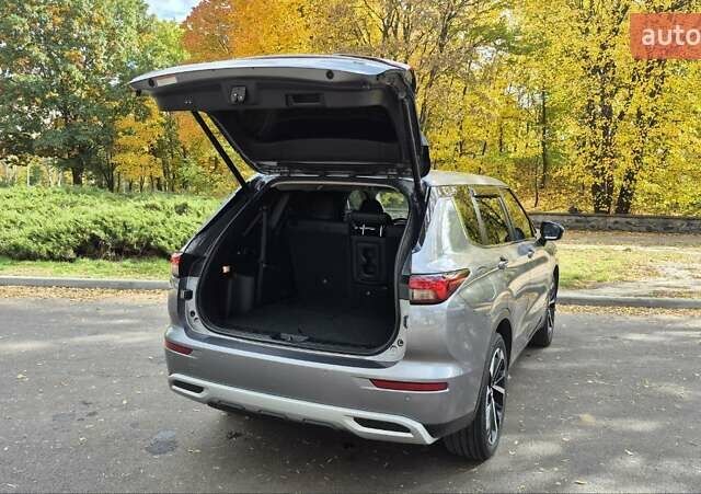 Сірий Міцубісі Аутлендер, об'ємом двигуна 2.49 л та пробігом 128 тис. км за 22700 $, фото 9 на Automoto.ua