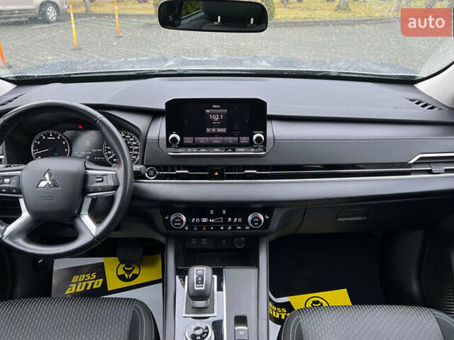 Серый Мицубиси Аутлендер, объемом двигателя 2.49 л и пробегом 46 тыс. км за 24500 $, фото 13 на Automoto.ua