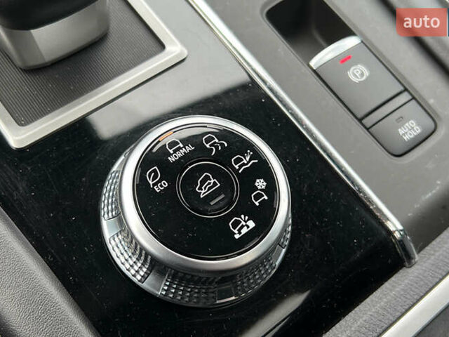 Серый Мицубиси Аутлендер, объемом двигателя 2.49 л и пробегом 46 тыс. км за 24500 $, фото 19 на Automoto.ua