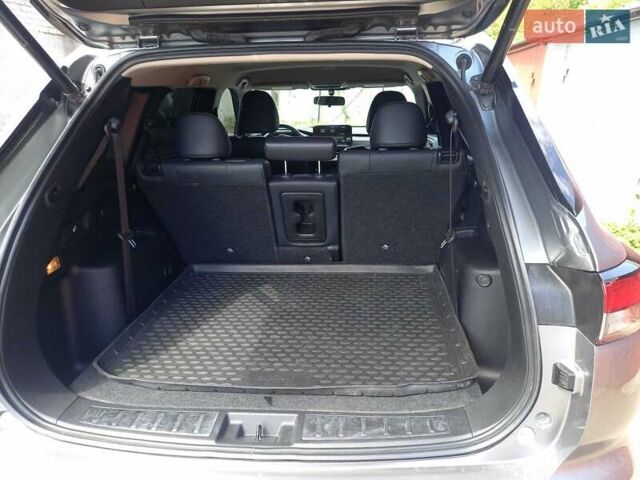 Сірий Міцубісі Аутлендер, об'ємом двигуна 2.5 л та пробігом 128 тис. км за 22000 $, фото 30 на Automoto.ua