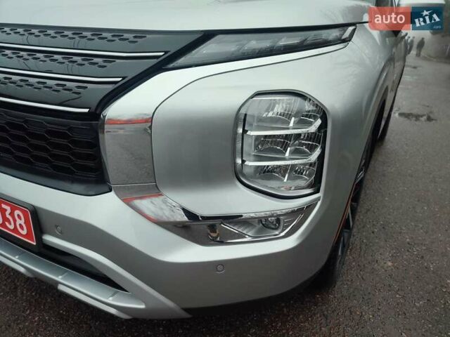 Серый Мицубиси Аутлендер, объемом двигателя 2.49 л и пробегом 54 тыс. км за 24900 $, фото 13 на Automoto.ua