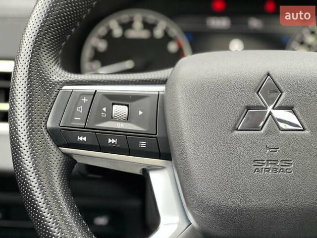 Серый Мицубиси Аутлендер, объемом двигателя 2.49 л и пробегом 46 тыс. км за 24500 $, фото 11 на Automoto.ua