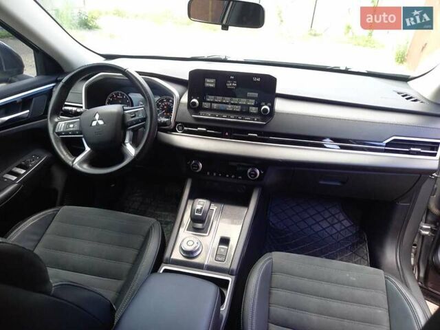 Сірий Міцубісі Аутлендер, об'ємом двигуна 2.5 л та пробігом 128 тис. км за 22000 $, фото 34 на Automoto.ua