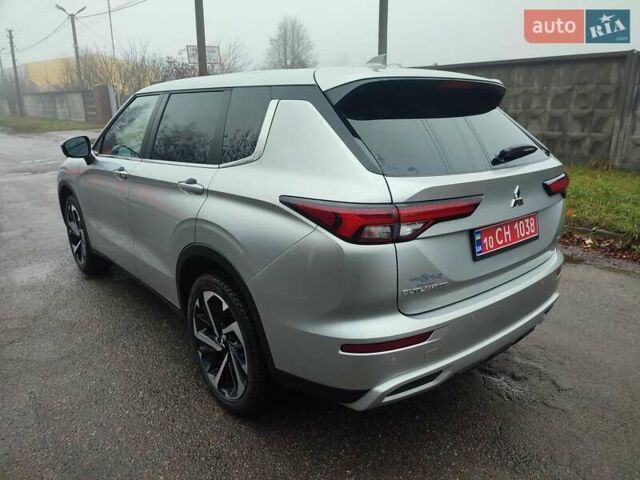 Серый Мицубиси Аутлендер, объемом двигателя 2.49 л и пробегом 54 тыс. км за 24900 $, фото 10 на Automoto.ua