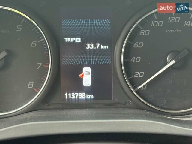 Сірий Міцубісі Аутлендер, об'ємом двигуна 2.36 л та пробігом 114 тис. км за 20000 $, фото 5 на Automoto.ua