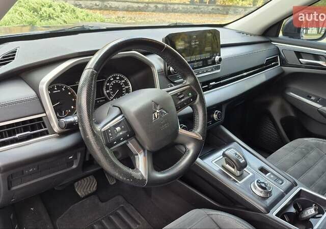 Сірий Міцубісі Аутлендер, об'ємом двигуна 2.49 л та пробігом 128 тис. км за 22700 $, фото 19 на Automoto.ua