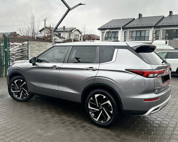 Сірий Міцубісі Аутлендер, об'ємом двигуна 2.49 л та пробігом 50 тис. км за 26500 $, фото 4 на Automoto.ua