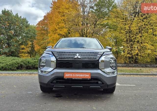 Сірий Міцубісі Аутлендер, об'ємом двигуна 2.49 л та пробігом 128 тис. км за 22700 $, фото 1 на Automoto.ua