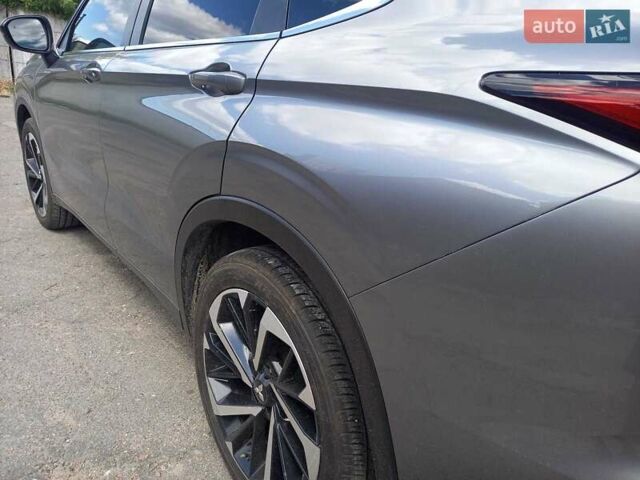 Сірий Міцубісі Аутлендер, об'ємом двигуна 2.5 л та пробігом 128 тис. км за 22000 $, фото 8 на Automoto.ua