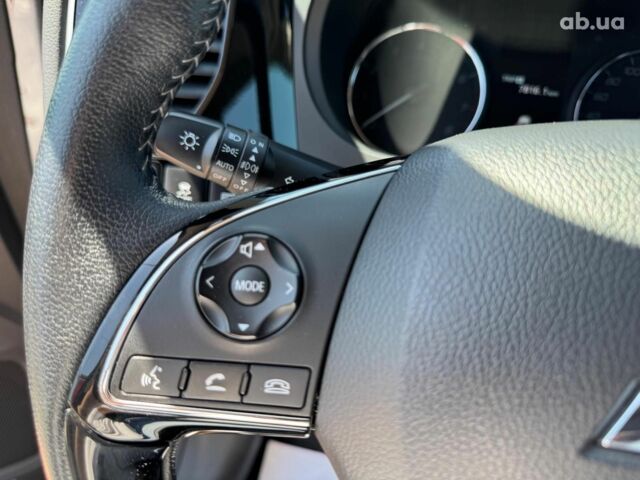 Серый Мицубиси Аутлендер, объемом двигателя 2 л и пробегом 58 тыс. км за 21790 $, фото 21 на Automoto.ua