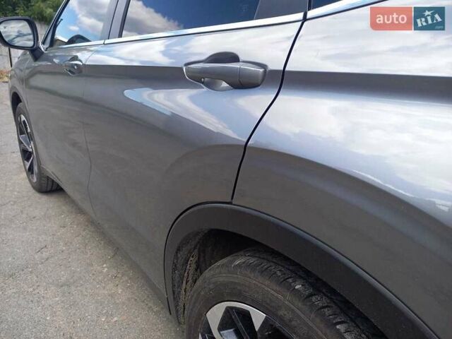 Сірий Міцубісі Аутлендер, об'ємом двигуна 2.5 л та пробігом 128 тис. км за 22000 $, фото 13 на Automoto.ua