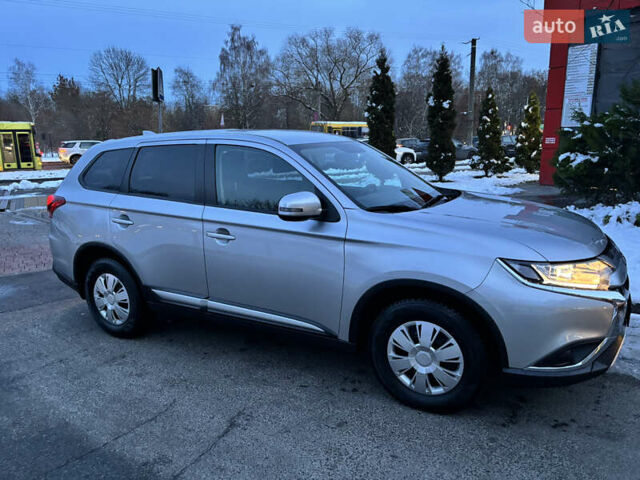 Сірий Міцубісі Аутлендер, об'ємом двигуна 2 л та пробігом 63 тис. км за 22500 $, фото 32 на Automoto.ua