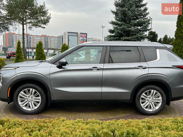 Серый Мицубиси Аутлендер, объемом двигателя 2.49 л и пробегом 46 тыс. км за 24500 $, фото 3 на Automoto.ua