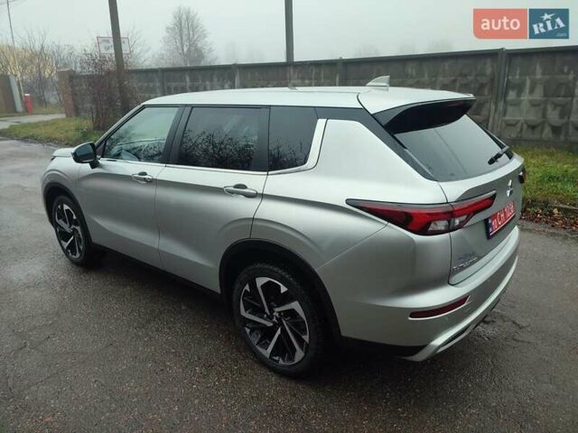 Серый Мицубиси Аутлендер, объемом двигателя 2.49 л и пробегом 54 тыс. км за 24900 $, фото 11 на Automoto.ua