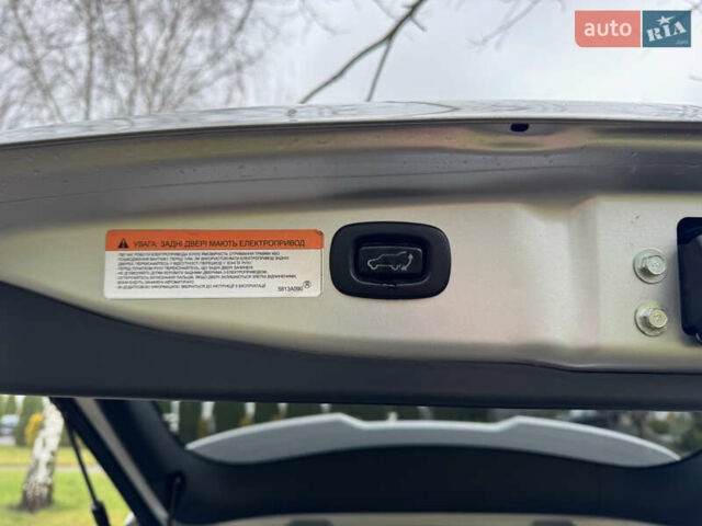 Серый Мицубиси Аутлендер, объемом двигателя 2.36 л и пробегом 142 тыс. км за 21500 $, фото 20 на Automoto.ua