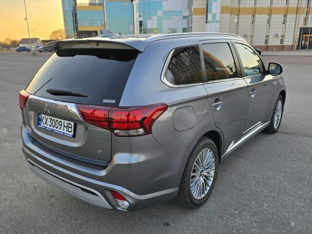 Серый Мицубиси Аутлендер, объемом двигателя 2.4 л и пробегом 97 тыс. км за 30500 $, фото 4 на Automoto.ua