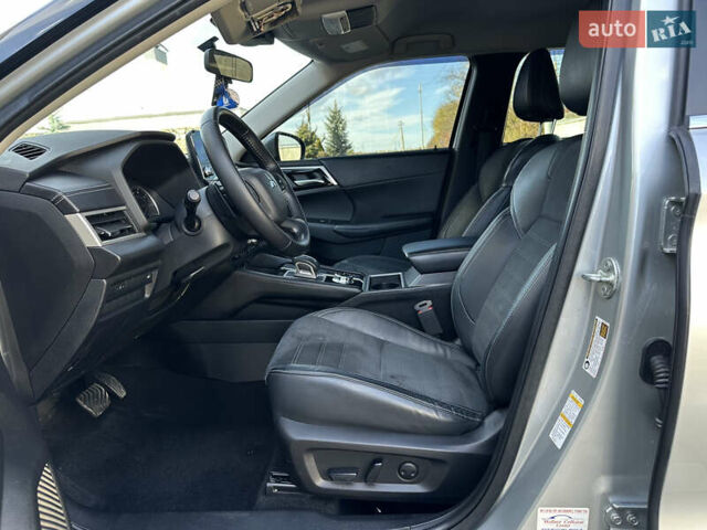 Міцубісі Аутлендер 2022 у Стрые на Automoto.ua Сірий Міцубісі Аутлендер, об'ємом двигуна 2.5 л та пробігом 85 тис. км за 23999 $, фото 50 на Automoto.ua