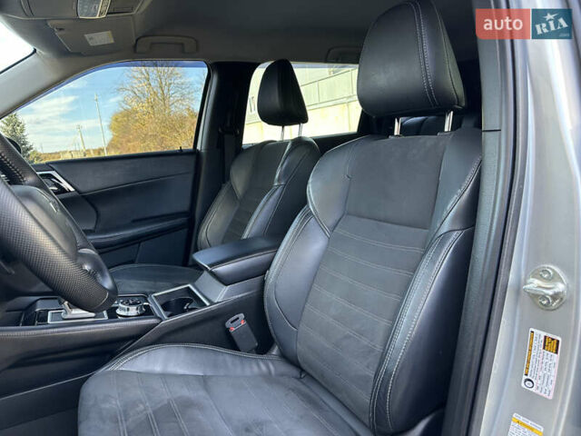 Міцубісі Аутлендер 2022 у Стрые на Automoto.ua Сірий Міцубісі Аутлендер, об'ємом двигуна 2.5 л та пробігом 85 тис. км за 23999 $, фото 51 на Automoto.ua