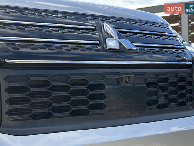 Міцубісі Аутлендер 2022 у Стрые на Automoto.ua Сірий Міцубісі Аутлендер, об'ємом двигуна 2.5 л та пробігом 85 тис. км за 23999 $, фото 21 на Automoto.ua