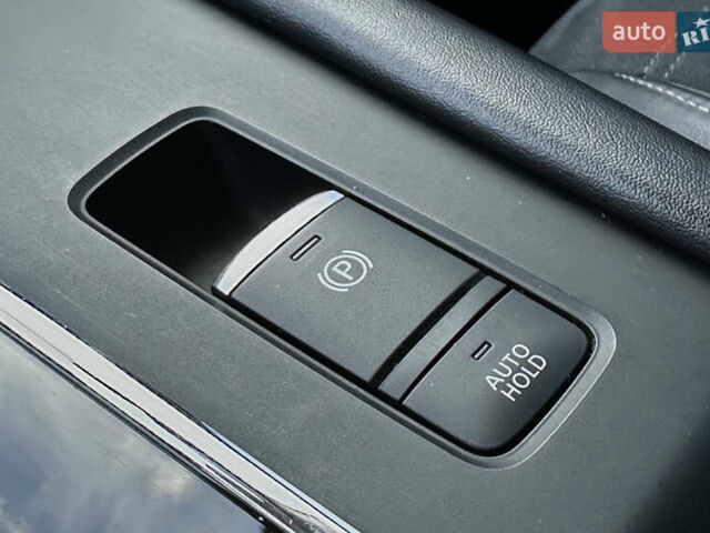 Міцубісі Аутлендер 2022 у Стрые на Automoto.ua Сірий Міцубісі Аутлендер, об'ємом двигуна 2.5 л та пробігом 85 тис. км за 23999 $, фото 63 на Automoto.ua