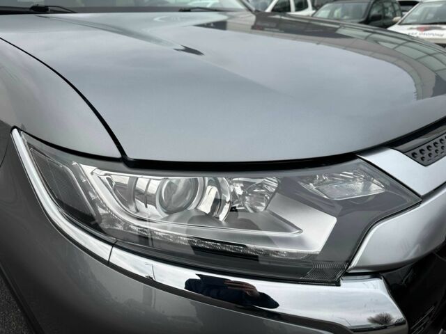 Сірий Міцубісі Аутлендер, об'ємом двигуна 2 л та пробігом 46 тис. км за 20900 $, фото 10 на Automoto.ua