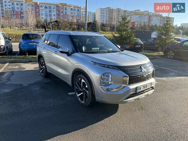 Серый Мицубиси Аутлендер, объемом двигателя 2.49 л и пробегом 38 тыс. км за 24999 $, фото 16 на Automoto.ua