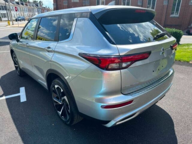 Серый Мицубиси Аутлендер, объемом двигателя 2.5 л и пробегом 26 тыс. км за 16750 $, фото 5 на Automoto.ua