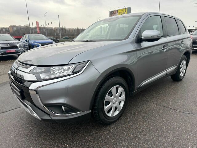 Сірий Міцубісі Аутлендер, об'ємом двигуна 2 л та пробігом 46 тис. км за 20900 $, фото 2 на Automoto.ua