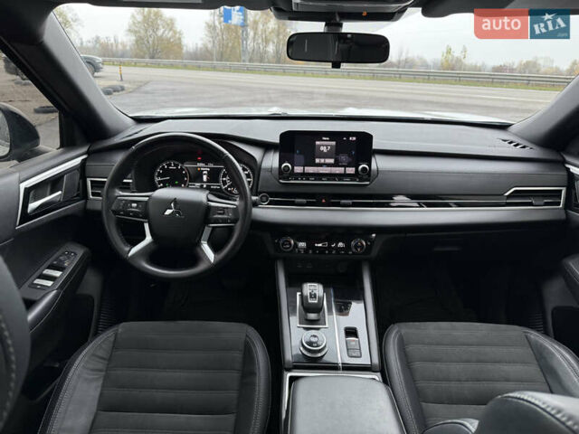 Серый Мицубиси Аутлендер, объемом двигателя 0 л и пробегом 41 тыс. км за 25000 $, фото 11 на Automoto.ua