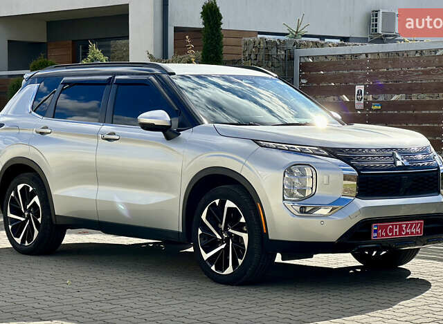 Міцубісі Аутлендер 2022 у Стрые на Automoto.ua Сірий Міцубісі Аутлендер, об'ємом двигуна 2.5 л та пробігом 85 тис. км за 23999 $, фото 32 на Automoto.ua