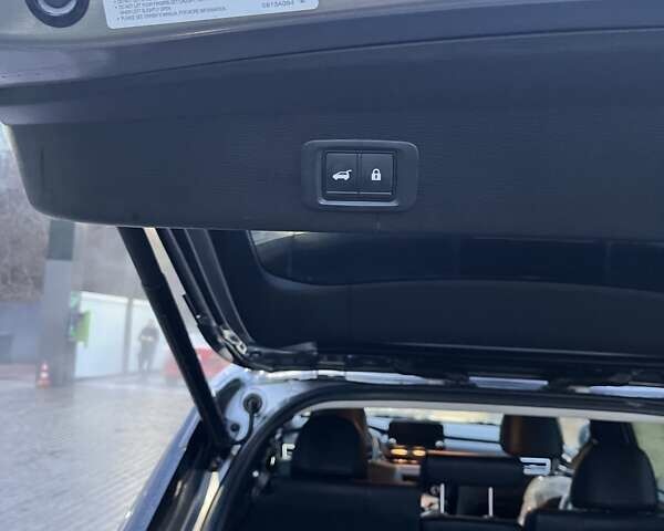 Серый Мицубиси Аутлендер, объемом двигателя 2.49 л и пробегом 64 тыс. км за 23200 $, фото 13 на Automoto.ua