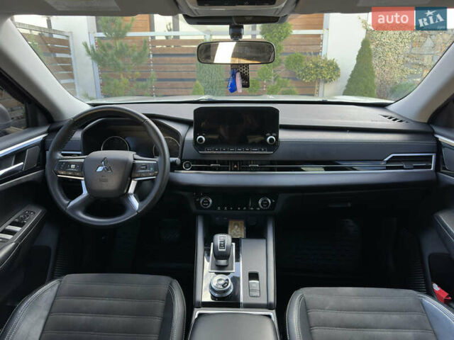Міцубісі Аутлендер 2022 у Стрые на Automoto.ua Сірий Міцубісі Аутлендер, об'ємом двигуна 2.5 л та пробігом 85 тис. км за 23999 $, фото 77 на Automoto.ua
