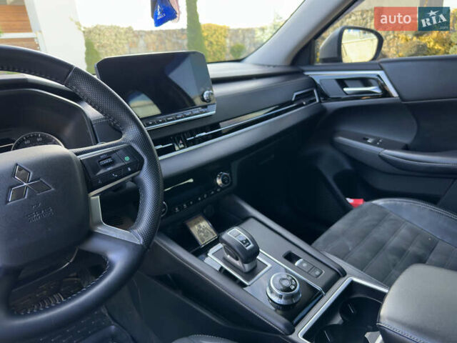 Міцубісі Аутлендер 2022 у Стрые на Automoto.ua Сірий Міцубісі Аутлендер, об'ємом двигуна 2.5 л та пробігом 85 тис. км за 23999 $, фото 67 на Automoto.ua