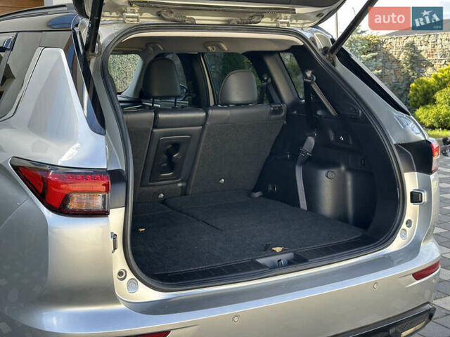 Міцубісі Аутлендер 2022 у Стрые на Automoto.ua Сірий Міцубісі Аутлендер, об'ємом двигуна 2.5 л та пробігом 85 тис. км за 23999 $, фото 98 на Automoto.ua