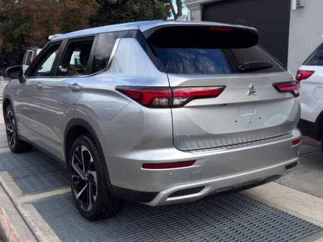 Міцубісі Аутлендер 2022 у Рівному на Automoto.ua Сірий Міцубісі Аутлендер, об'ємом двигуна 2.5 л та пробігом 22 тис. км за 9400 $, фото 5 на Automoto.ua