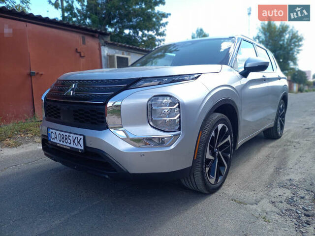 Серый Мицубиси Аутлендер, объемом двигателя 2.5 л и пробегом 84 тыс. км за 22600 $, фото 44 на Automoto.ua
