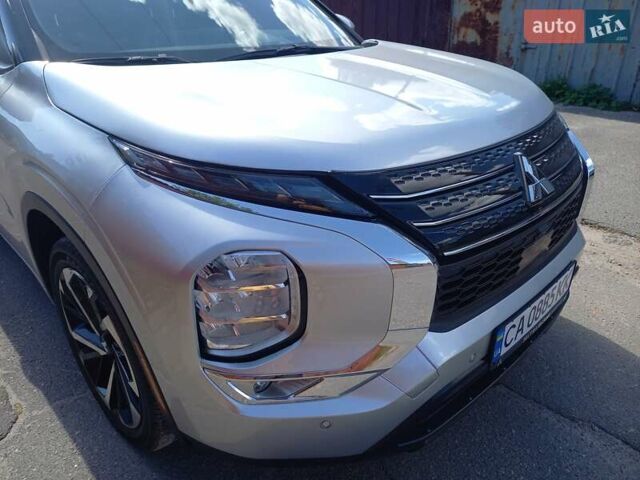 Серый Мицубиси Аутлендер, объемом двигателя 2.5 л и пробегом 84 тыс. км за 22600 $, фото 46 на Automoto.ua