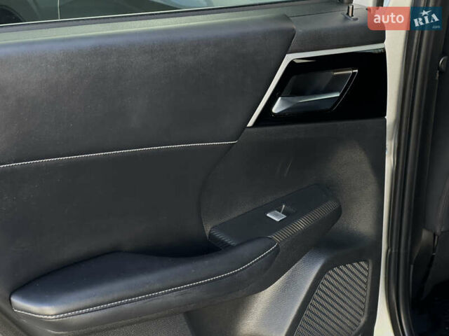 Міцубісі Аутлендер 2022 у Стрые на Automoto.ua Сірий Міцубісі Аутлендер, об'ємом двигуна 2.5 л та пробігом 85 тис. км за 23999 $, фото 73 на Automoto.ua