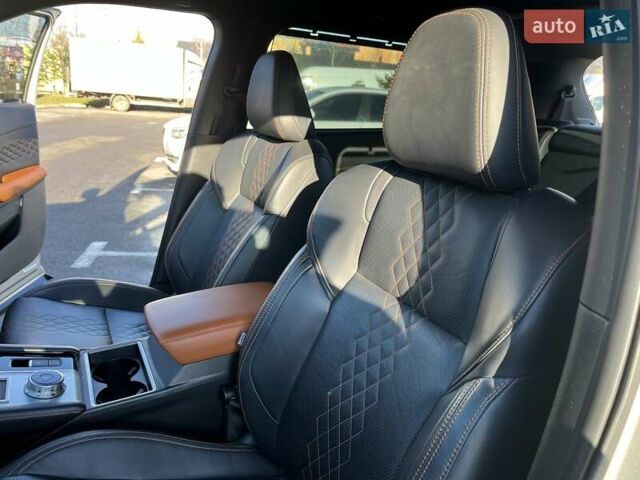 Серый Мицубиси Аутлендер, объемом двигателя 2.49 л и пробегом 38 тыс. км за 24999 $, фото 20 на Automoto.ua