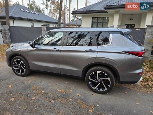 Серый Мицубиси Аутлендер, объемом двигателя 2.49 л и пробегом 50 тыс. км за 23900 $, фото 10 на Automoto.ua