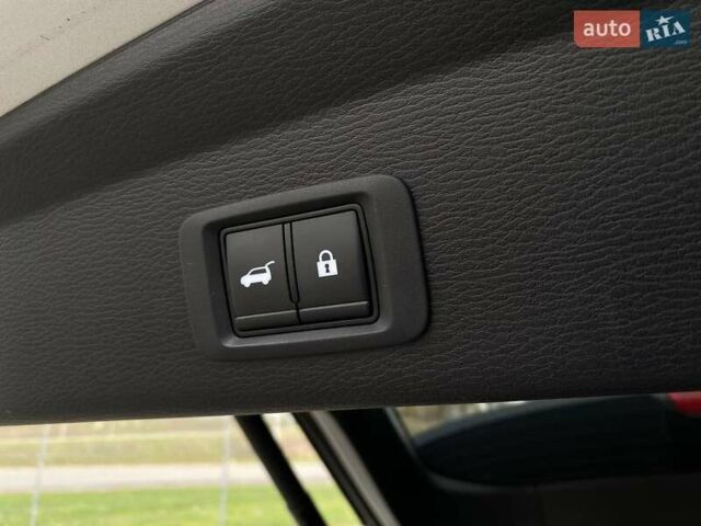 Серый Мицубиси Аутлендер, объемом двигателя 2.36 л и пробегом 26 тыс. км за 37000 $, фото 16 на Automoto.ua