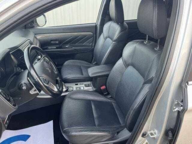 Сірий Міцубісі Аутлендер, об'ємом двигуна 2.4 л та пробігом 55 тис. км за 12000 $, фото 4 на Automoto.ua