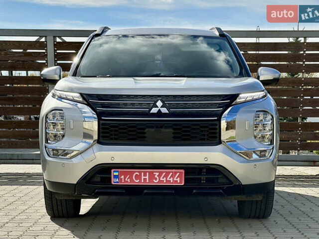 Міцубісі Аутлендер 2022 у Стрые на Automoto.ua Сірий Міцубісі Аутлендер, об'ємом двигуна 2.5 л та пробігом 85 тис. км за 23999 $, фото 34 на Automoto.ua