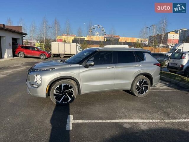 Серый Мицубиси Аутлендер, объемом двигателя 2.49 л и пробегом 38 тыс. км за 24999 $, фото 12 на Automoto.ua