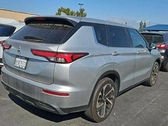 Серый Мицубиси Аутлендер, объемом двигателя 0 л и пробегом 56 тыс. км за 22000 $, фото 3 на Automoto.ua