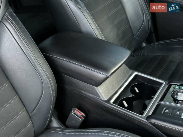 Міцубісі Аутлендер 2022 у Стрые на Automoto.ua Сірий Міцубісі Аутлендер, об'ємом двигуна 2.5 л та пробігом 85 тис. км за 23999 $, фото 89 на Automoto.ua