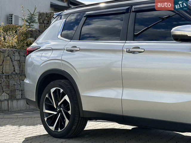 Міцубісі Аутлендер 2022 у Стрые на Automoto.ua Сірий Міцубісі Аутлендер, об'ємом двигуна 2.5 л та пробігом 85 тис. км за 23999 $, фото 23 на Automoto.ua